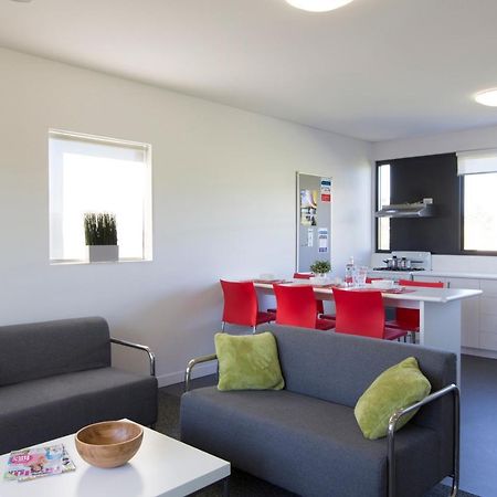 Western Sydney University Village - Campbelltown Εξωτερικό φωτογραφία